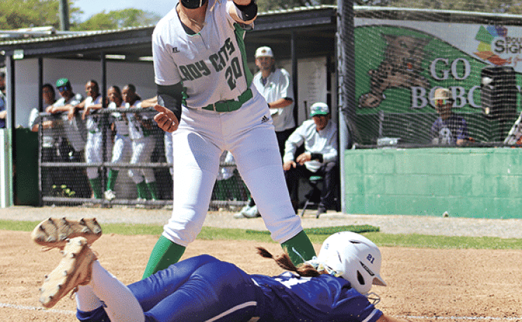 Lady Cats’ Madelyn Smith.
