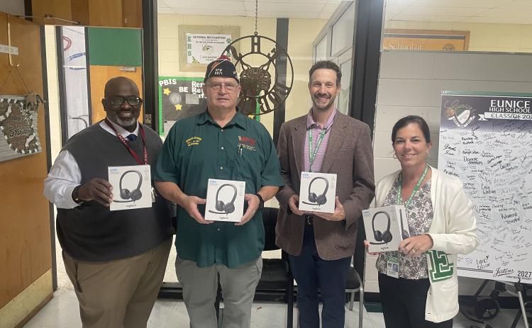 Headsets donated to EHS by VFW