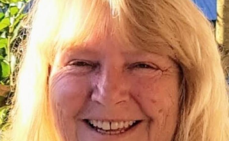 Suzanne "Sue" Leckelt